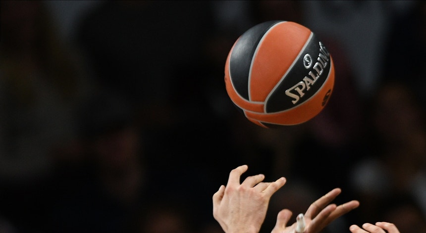 Situação estranha da Associação de Jogadores de Basquete com Wesley Sanders