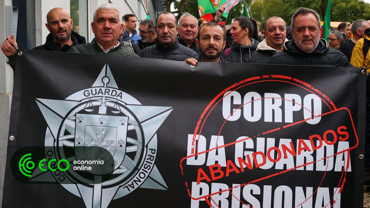 Vigilantes penitenciários do Linhó 100% envolvidos em greve por questões de segurança
