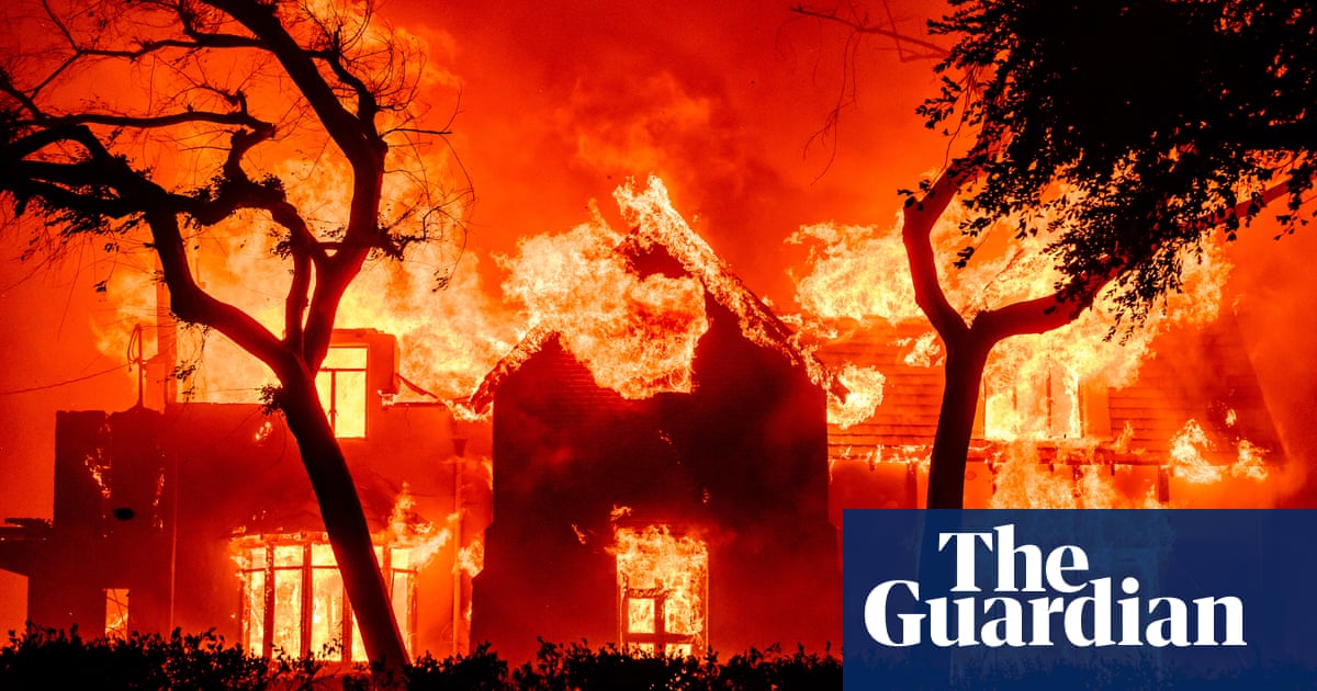 'Big Oil's negligence': Los Angeles residents call on fossil fuel industry to compensate for wildfire losses California wildfires