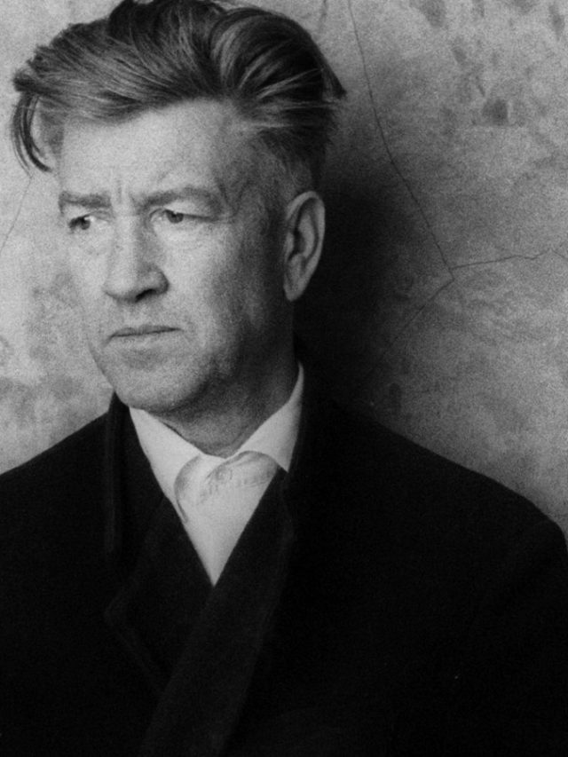 'Blue Velvet' and 'Twin Peaks' director David Lynch dies at 78