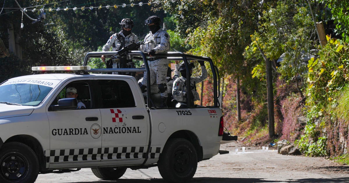 5 people shot dead in town south of Mexico capital; body parts found along Gulf Coast