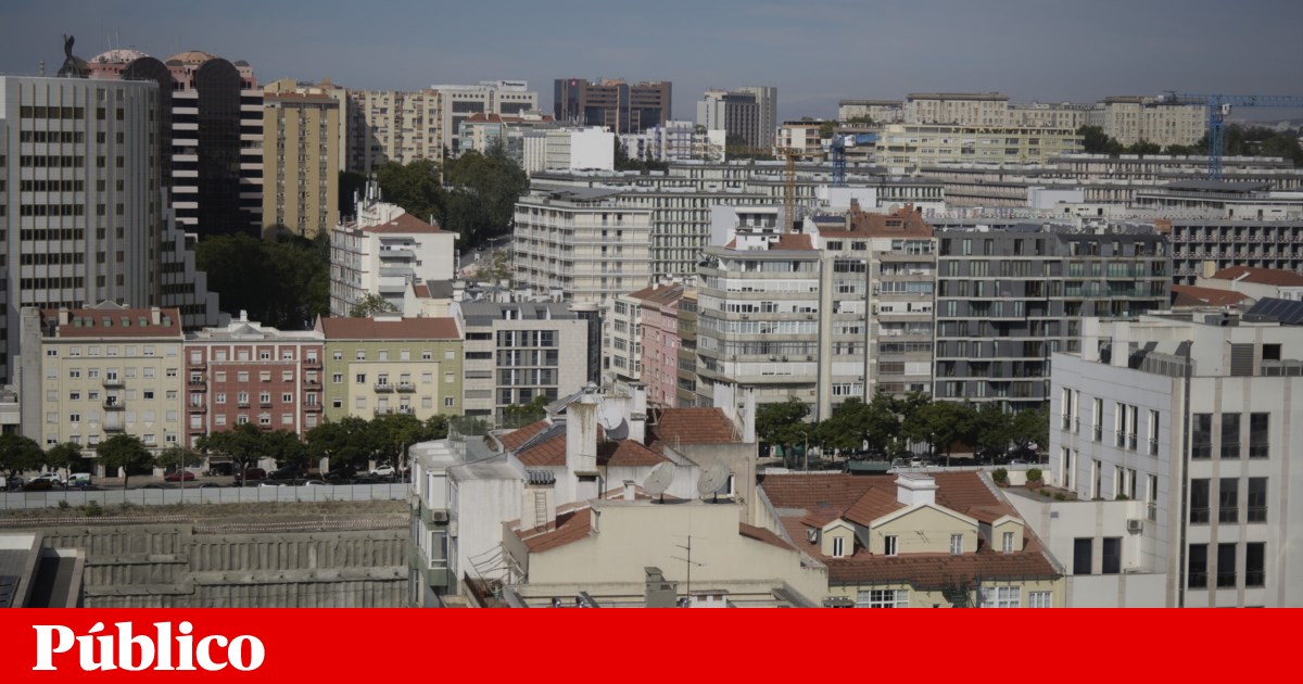 A taxa média de hipoteca no ano passado foi de 4,372% |