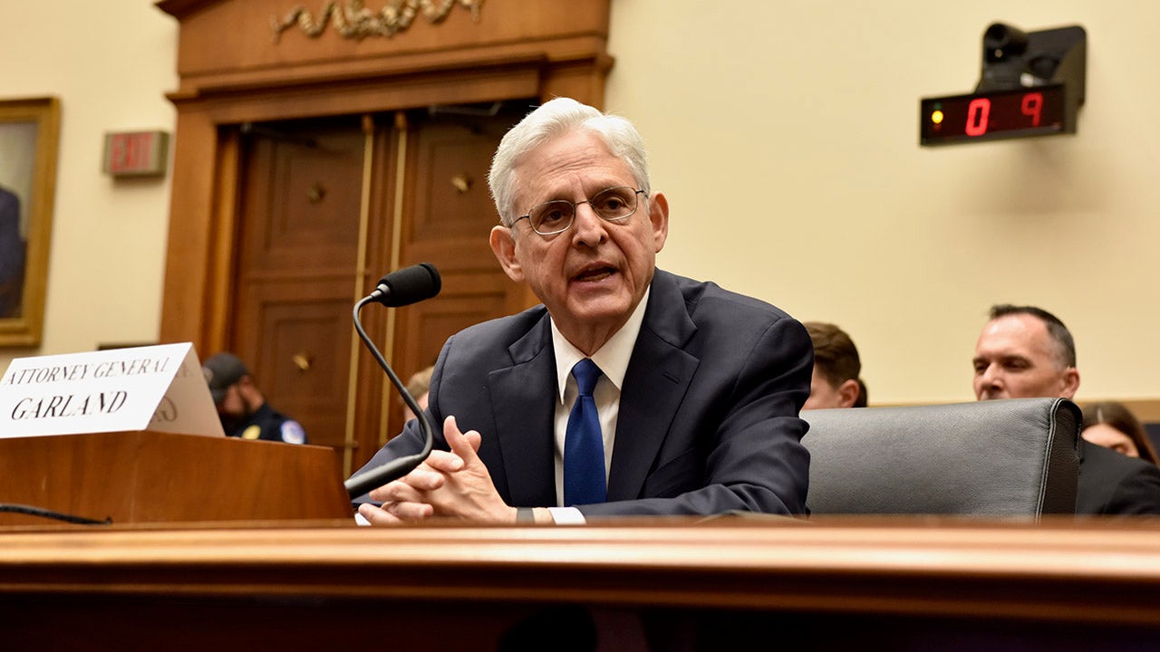 AG Garland is given a rough sendoff on social media after video of him leaving Justice Department goes viral