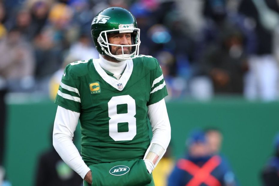 Aaron Rodgers says his future with Jets depends on new general manager, H.C.