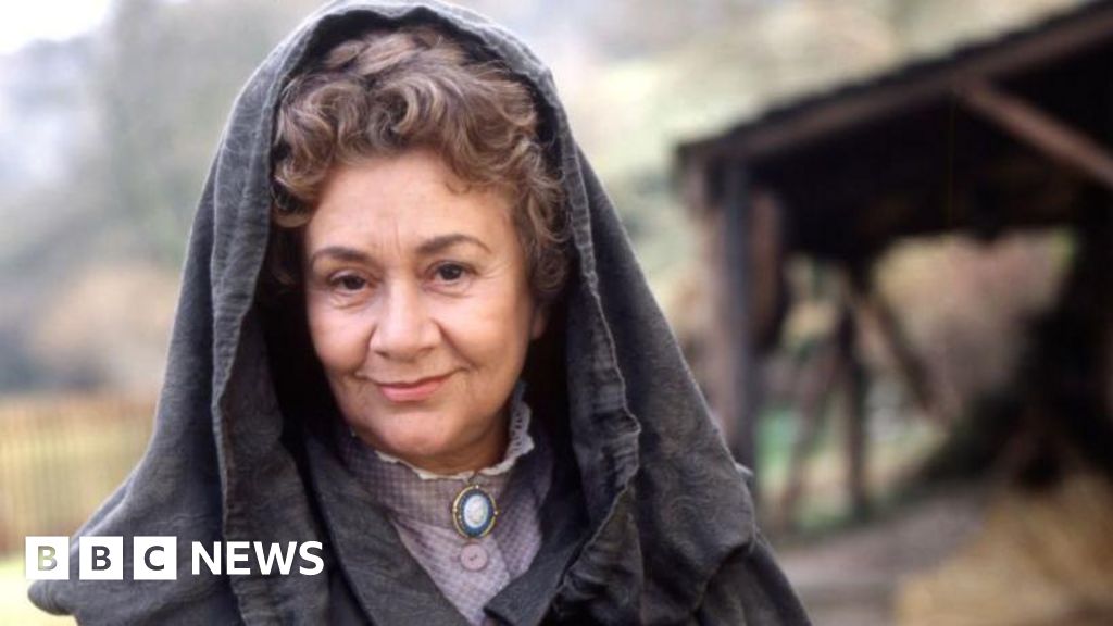 Acting star whose first love is drama