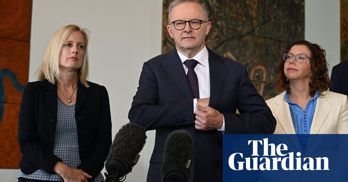 Anthony Albanese promotes four female frontbenchers in cabinet reshuffle after Bill Shorten retires Australian Politics