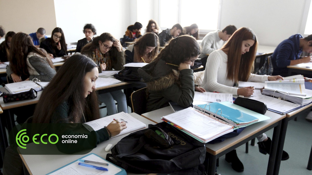Apenas 43% dos estudantes mais pobres têm uma equipe para ajudá-los a ingressar no ensino superior