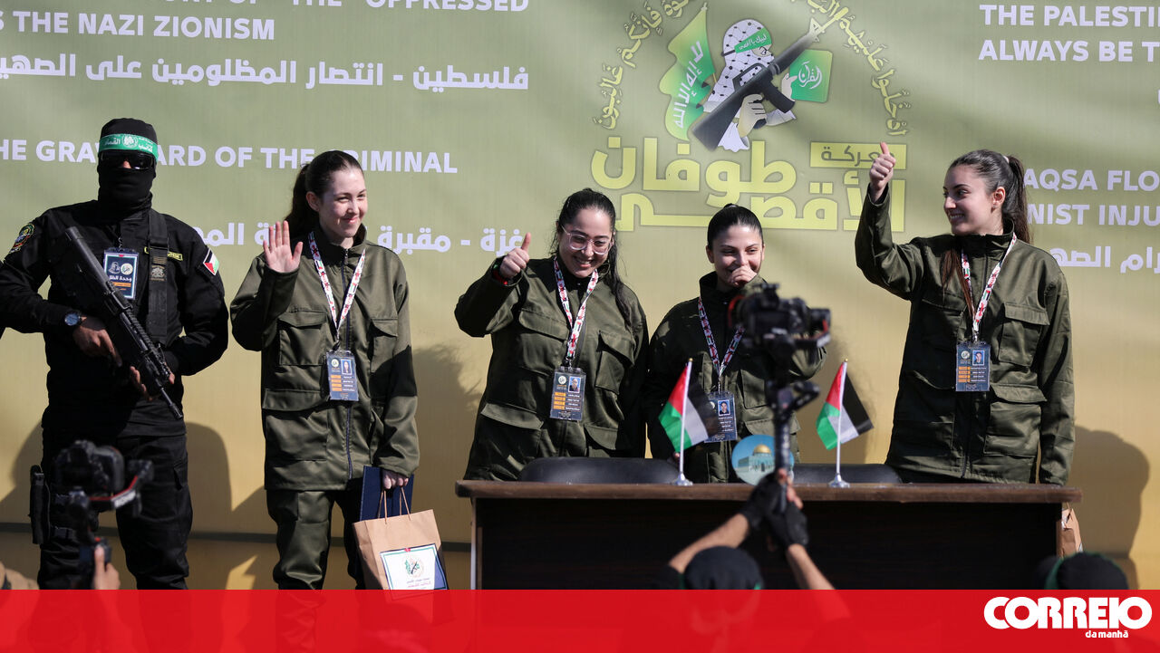 Após 477 dias de cativeiro, Karina, Daniela, Naama e Leary foram para o hospital em Tel Aviv – Israel – Guerra do Hamas –