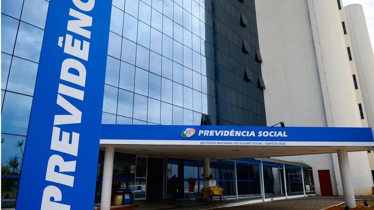 Aposentados brasileiros em Portugal cobertos mesmo sem comprovante de vida Portugal |