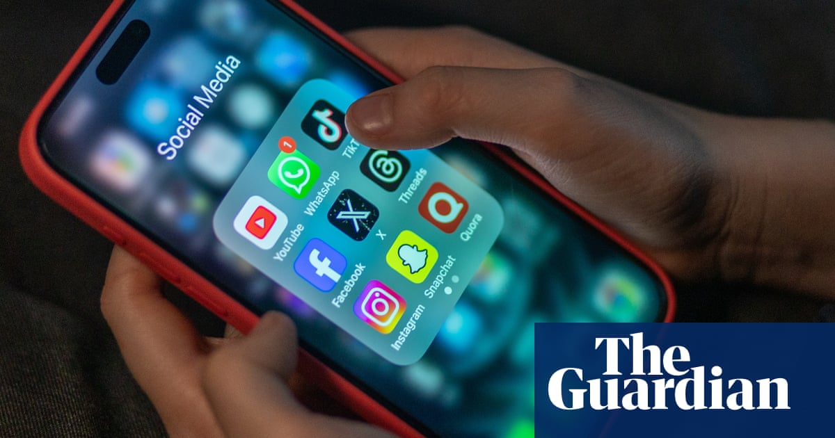 Apple suspends AI-generated news alert service after BBC complaint Apple