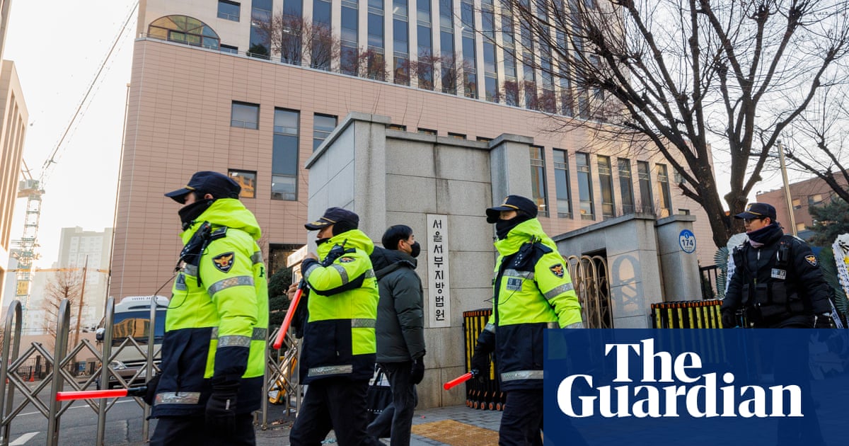 Arrested South Korean President Yoon Seok-yeol remains silent as detention deadline approaches | South Korea