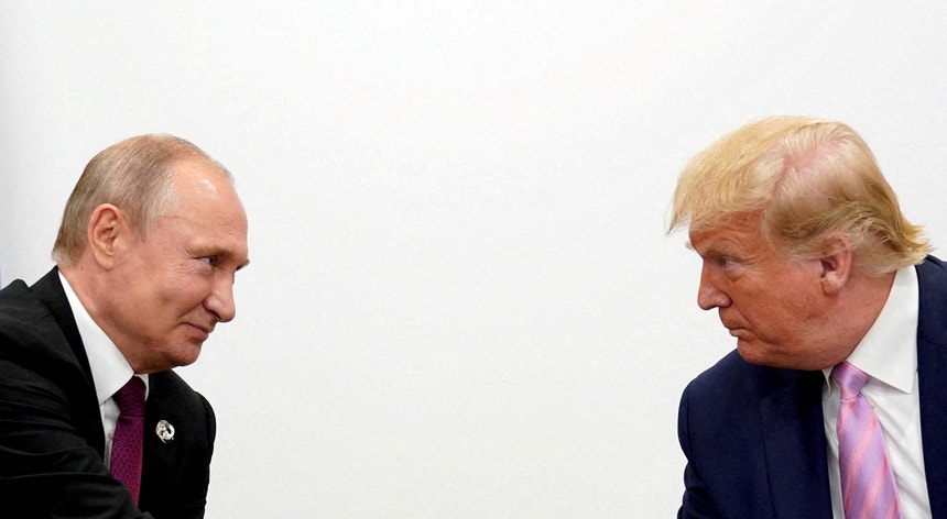 As preocupações de Putin com a economia da Rússia aumentam depois que Trump ameaça com sanções