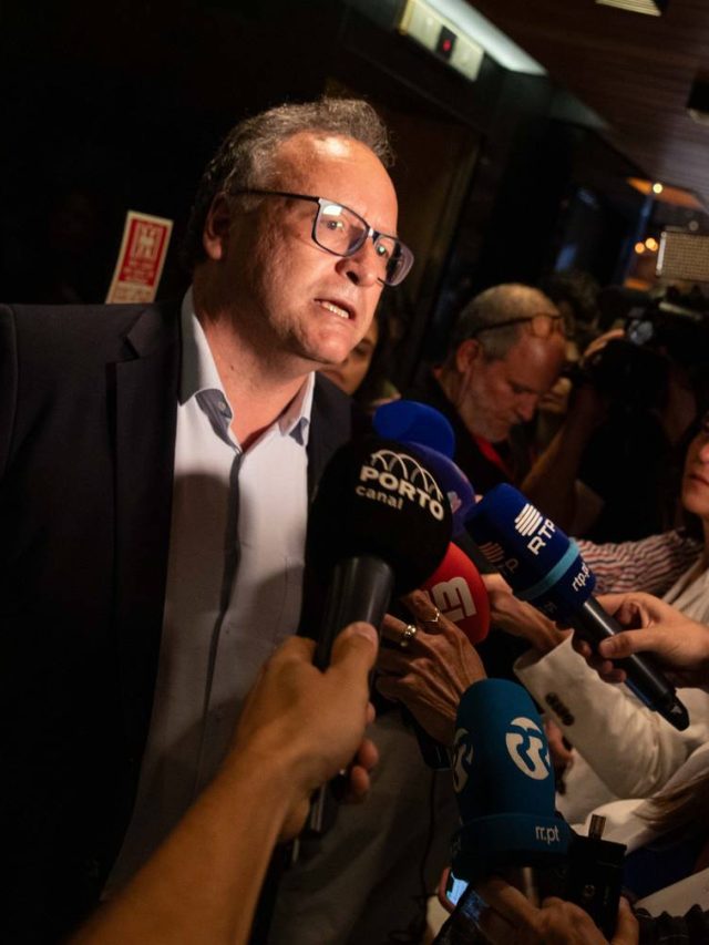Assis diz que há 'campanha organizada' para impedir que Seguro seja candidato à presidência. Frederico defende Santos Silva;