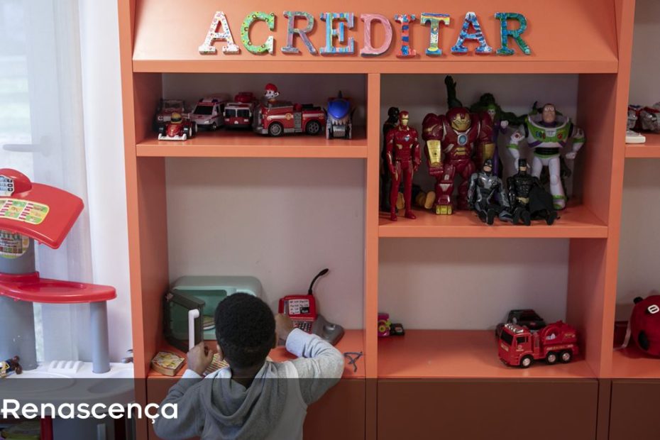 Atrasos nas intervenções oncológicas forçam as crianças a se submeterem a múltiplos ciclos de quimioterapia