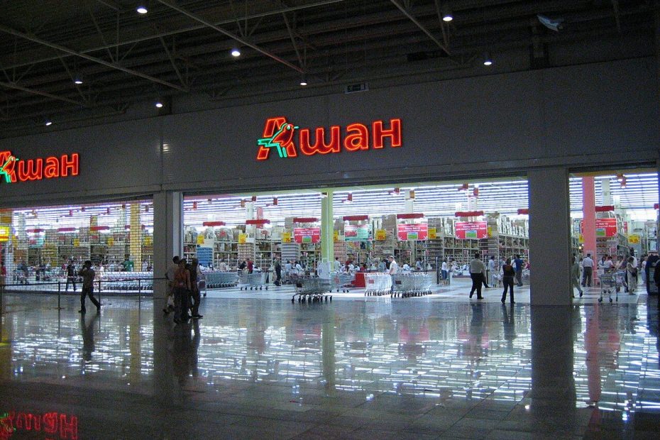 Auchan, Leroy Merlin e muitas outras empresas europeias enchem os cofres da Rússia