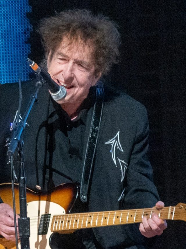Bob Dylan joins TikTok, four days after being banned from the app
