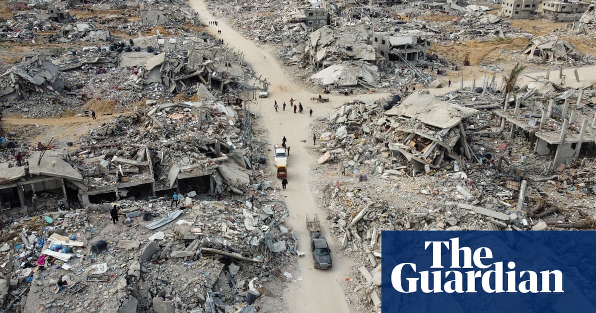 Bombs buried in Gaza's rubble put thousands at risk of returning home, experts say Israel-Gaza war