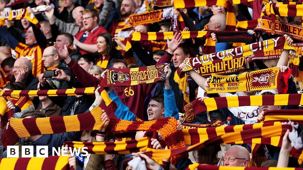 Bradford fans form 'Opera Bantam' choir