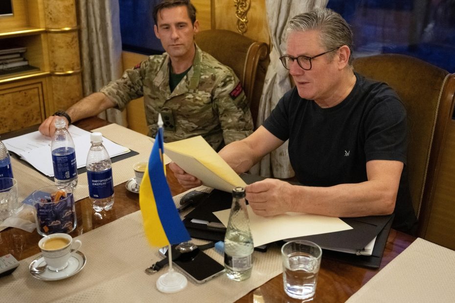 Britain's Starmer arrives in Ukraine for security talks and pledges to help ensure Ukraine's security