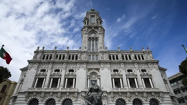 Câmara do Porto arrecada 20,9 milhões de euros através de taxa turística em 2024, um aumento de 8,13%