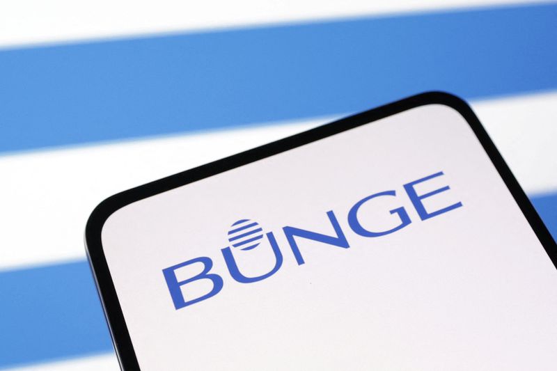 Canada conditionally approves $34 billion Bunge-Viterra merger