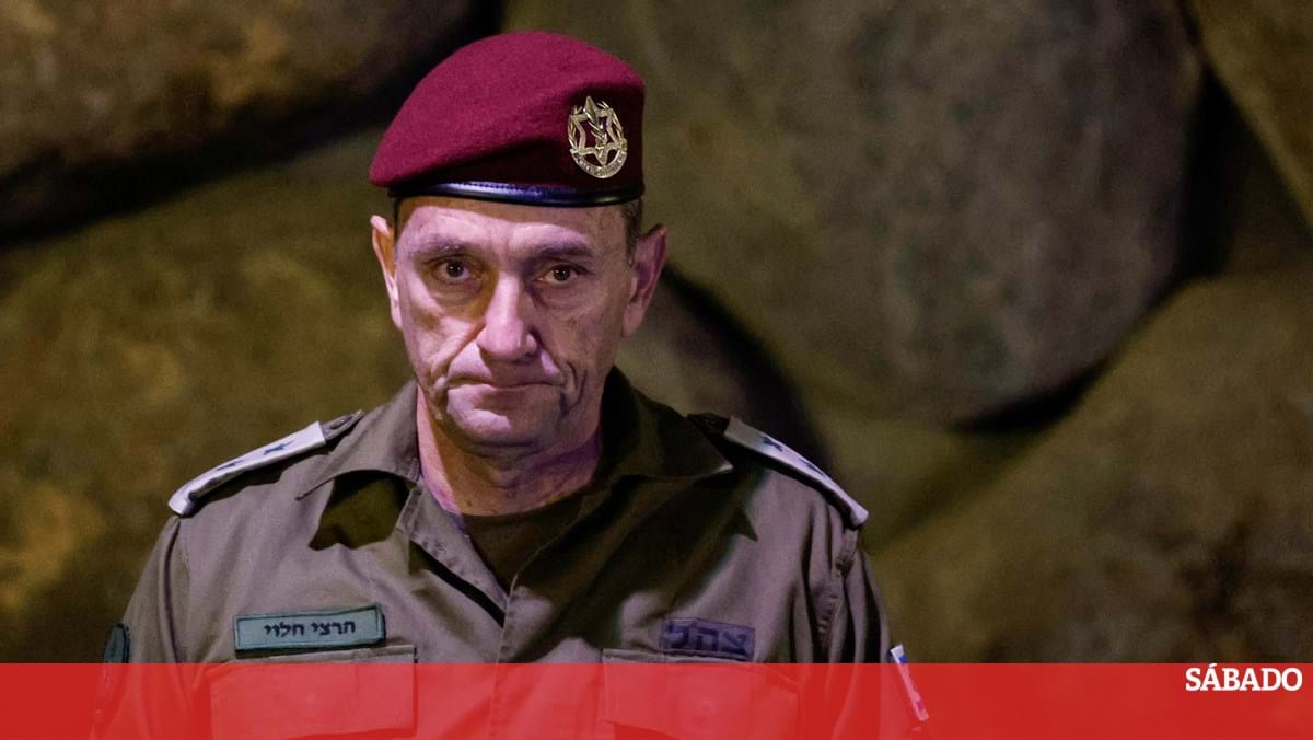 Chefe do exército israelense renuncia em 7 de outubro por fracasso
