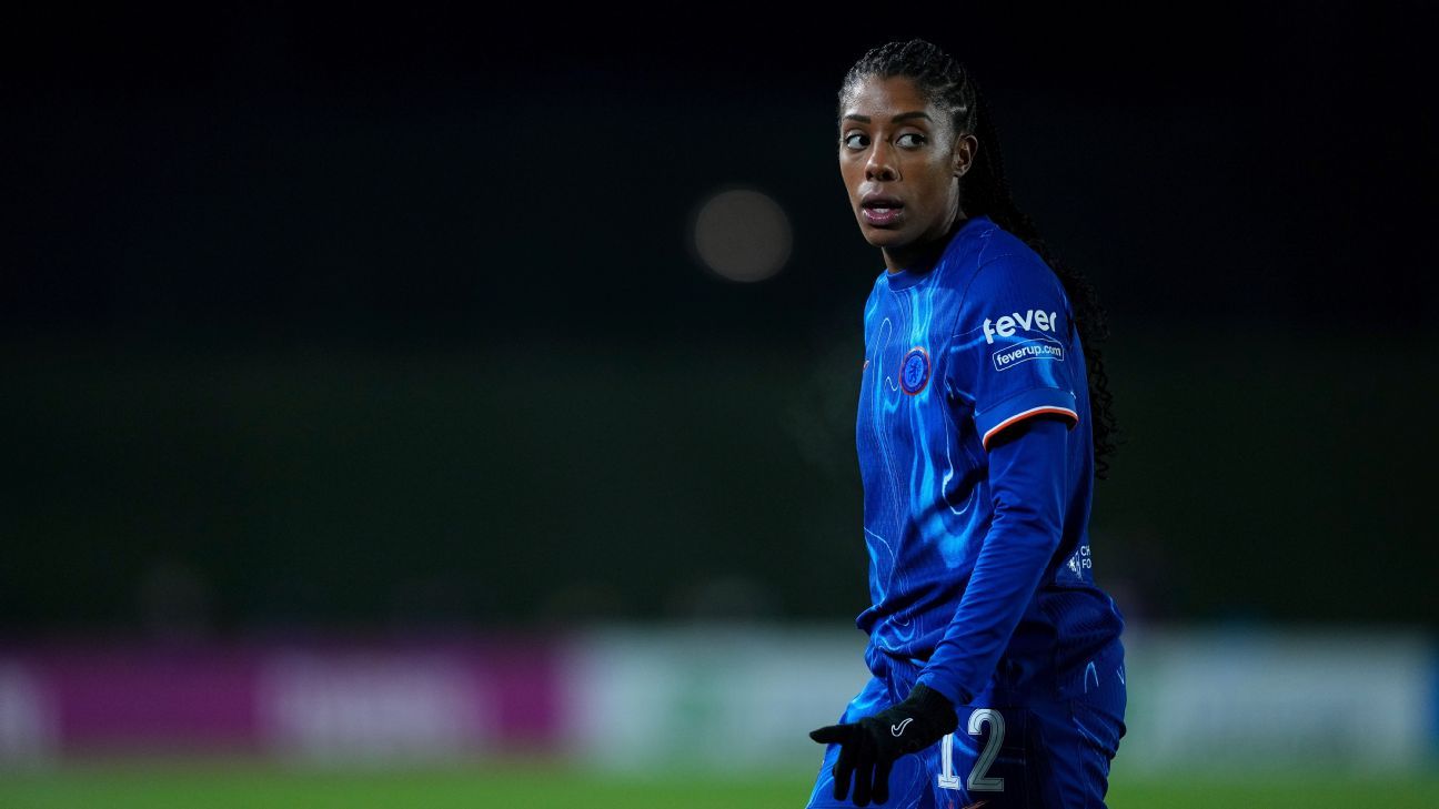 Chelsea vs Arsenal: Ashley Lawrence expects 'a tough battle'