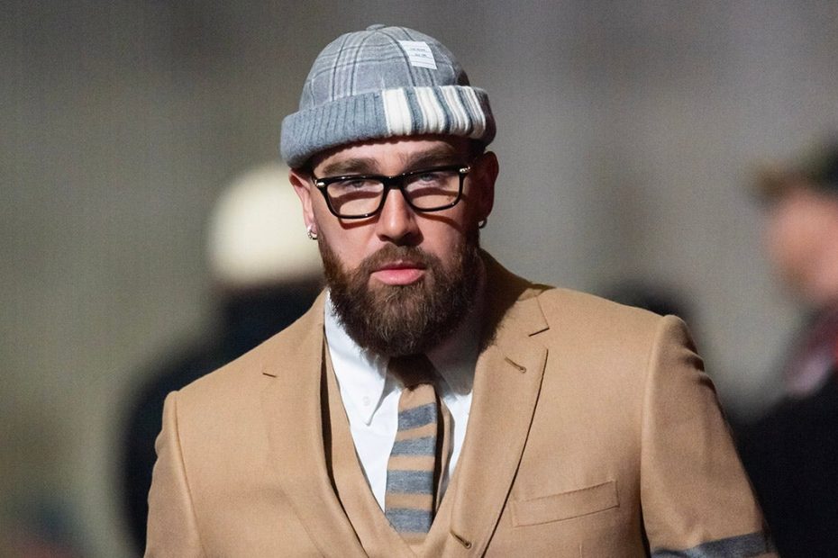 Chief's "Travis Kelce) floating" conspiracy "his brother can be behind