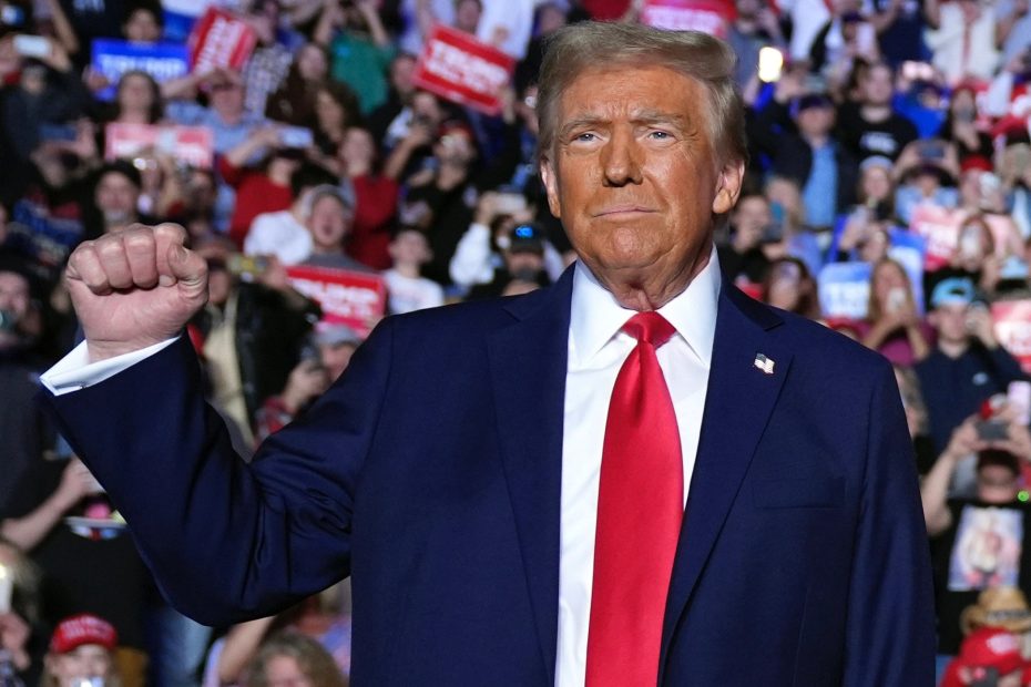 Clay Travis: How Trump is closing America's racial divide