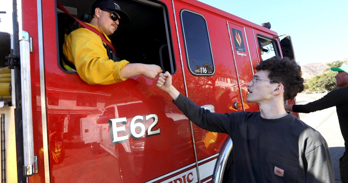 Column: Before adding fuel to the fire at City Hall, let’s put it out