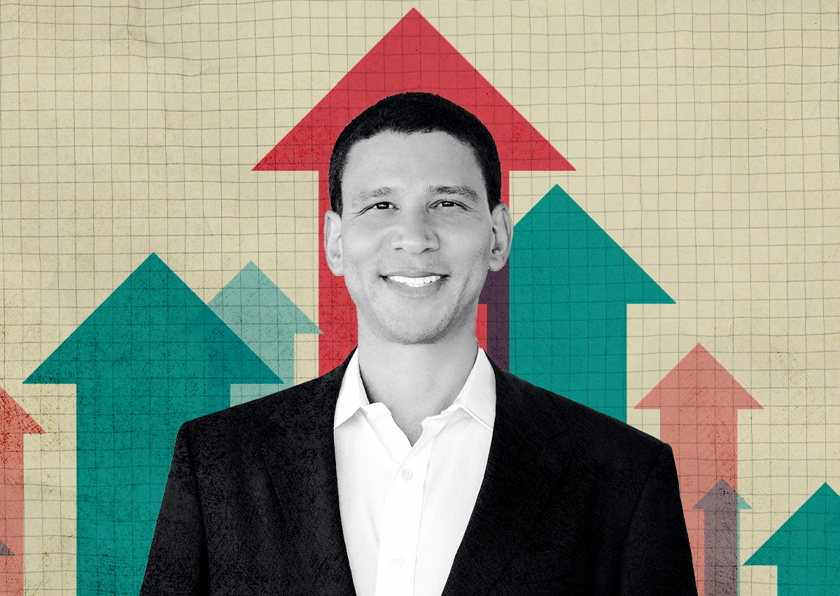 Compass shares rise 20% on upgraded outlook