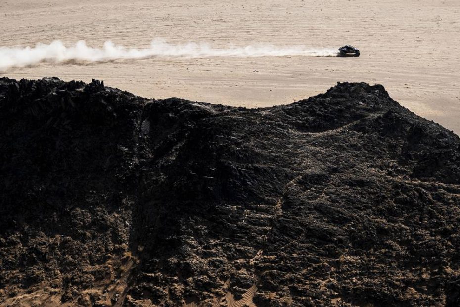 Dakar: 'Chaleco' Lopez vence etapa nove enquanto Heger cresce na liderança
