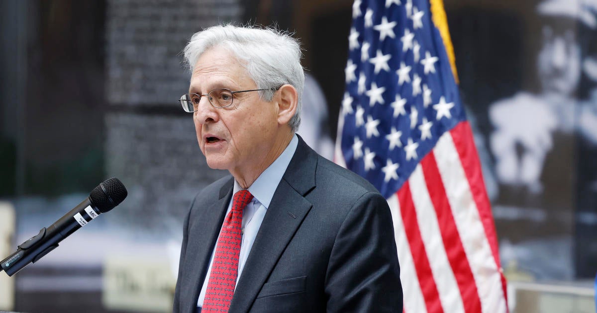 Democrats urge Garland to drop case against two former Trump co-defendants and release rest of special counsel report