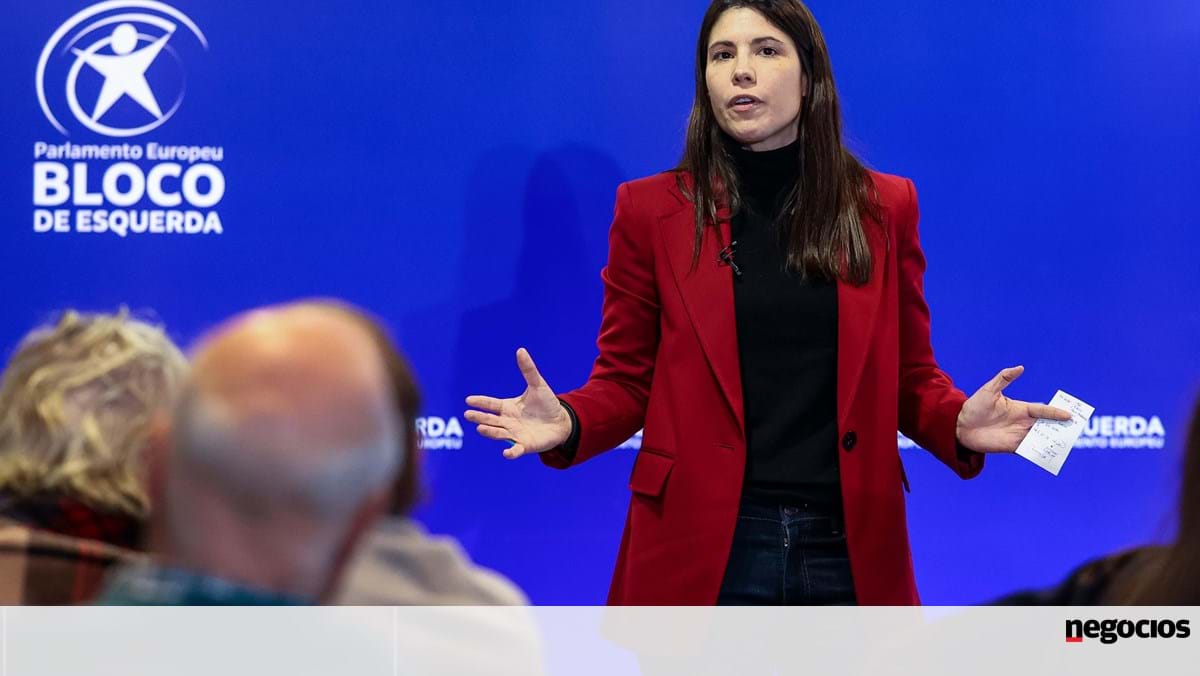 Denate atos ilegais e acolhe os membros do Congresso para demitir uma investigação econômica