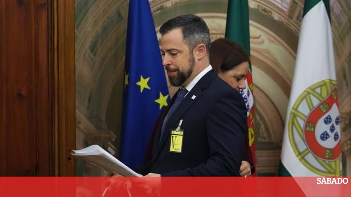 Diretor executivo do SNS demite-se – Portugal