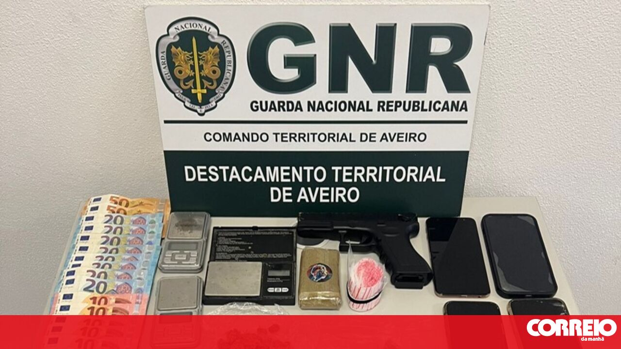 Dois jovens e uma mulher detidos em Vargos, Portugal, por suspeita de tráfico de droga