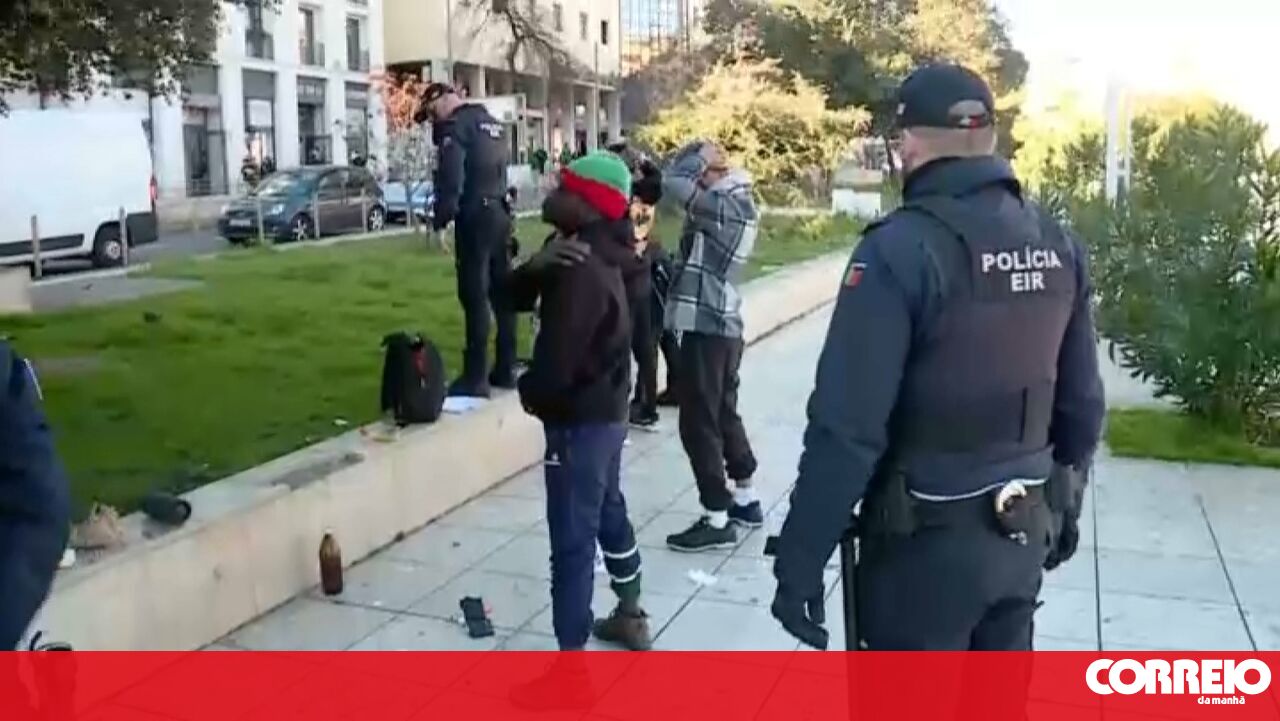 Duas pessoas detidas por tráfico de droga em Martin Monish – Portugal