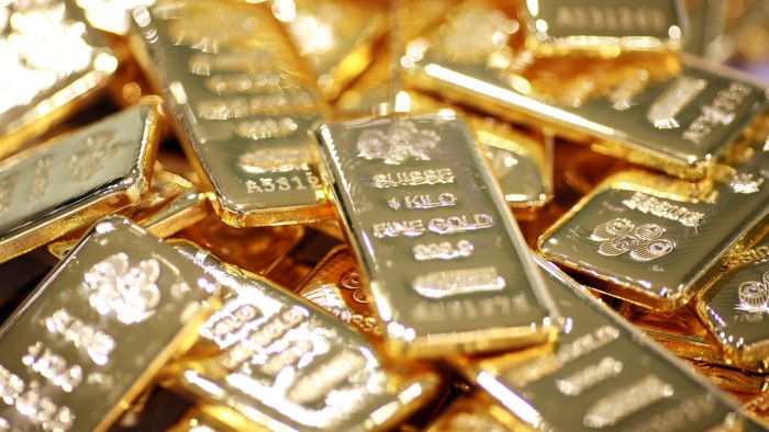Eager to store gold in New York leads to a shortage in London