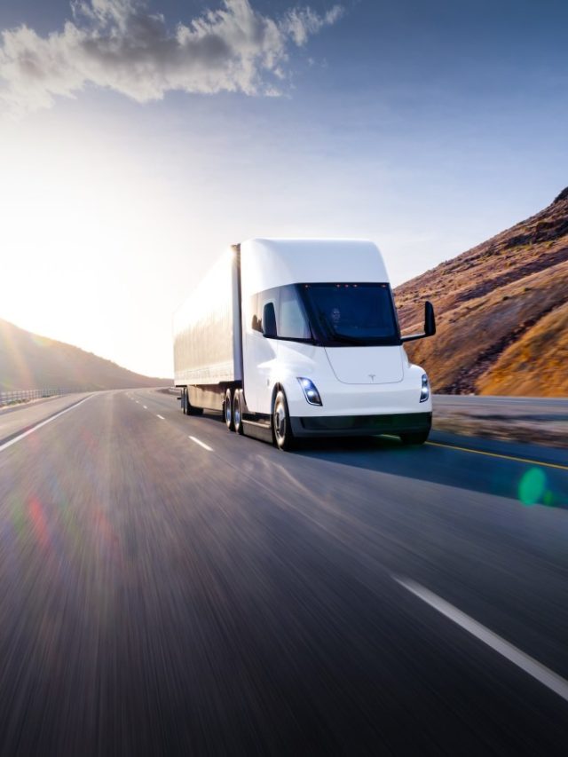 Electric car startup Rising Star gets $100 million, Tesla's federal funding win-lose moment