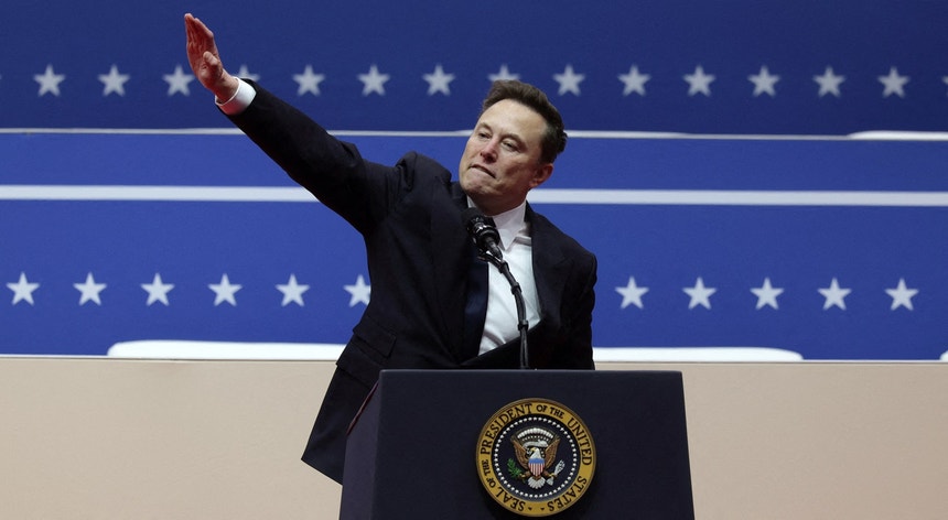 Elon Musk nega ter feito saudação nazista e critica críticos