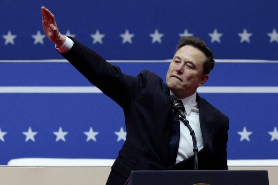 Elon Musk nega ter feito saudação nazista e fala truques sujos: 'O ataque 'todo mundo é um Hitler' é exaustivo'
