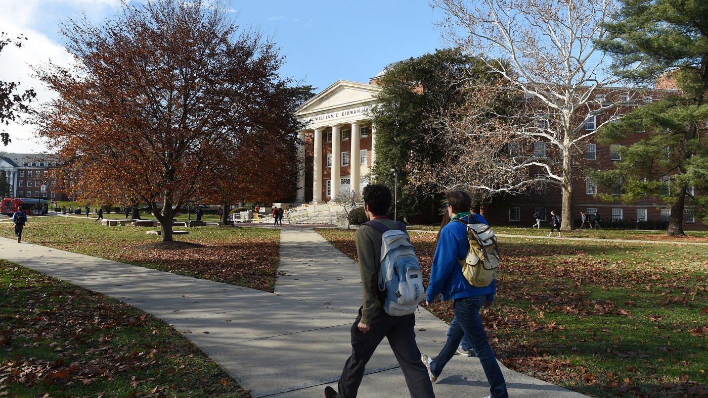 Enrollment at U.S. colleges rose last fall: NPR
