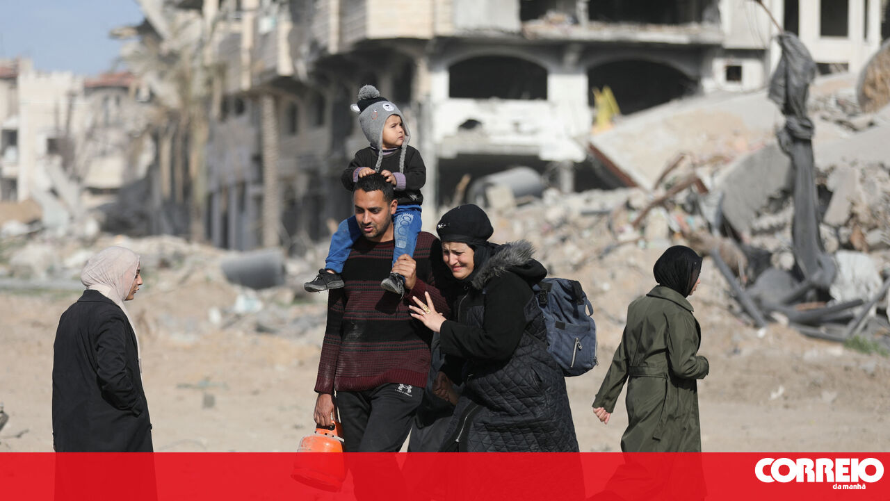 Esperança e emoção entre os escombros: palestinos voltam para casa após cessar-fogo em Gaza – Galeria de fotos