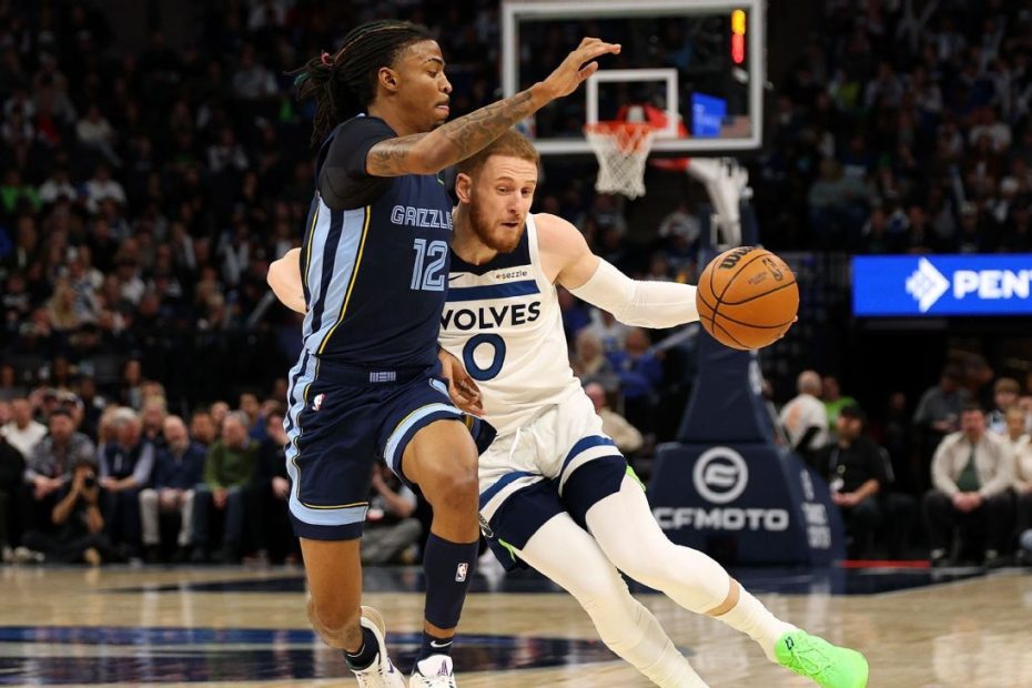 Fantasy Basketball Waiver Line Pickups: DiVincenzo, Jax Jr. Rising