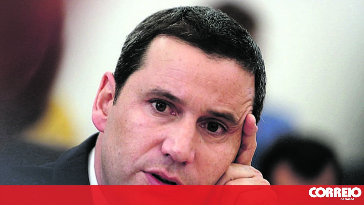 Galamba acredita que a privatização da ANA desenvolveu qualquer estratégia nacional aeroportuária-política
