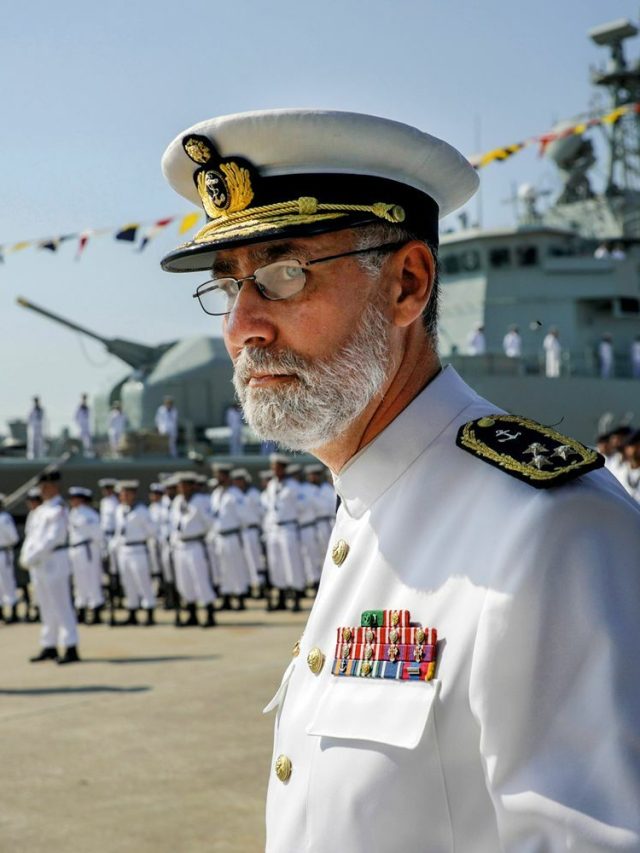 A Suprema Corte forneceu razões para os 11 marinheiros do navio Mondogo. Sendo ilegalmente punido