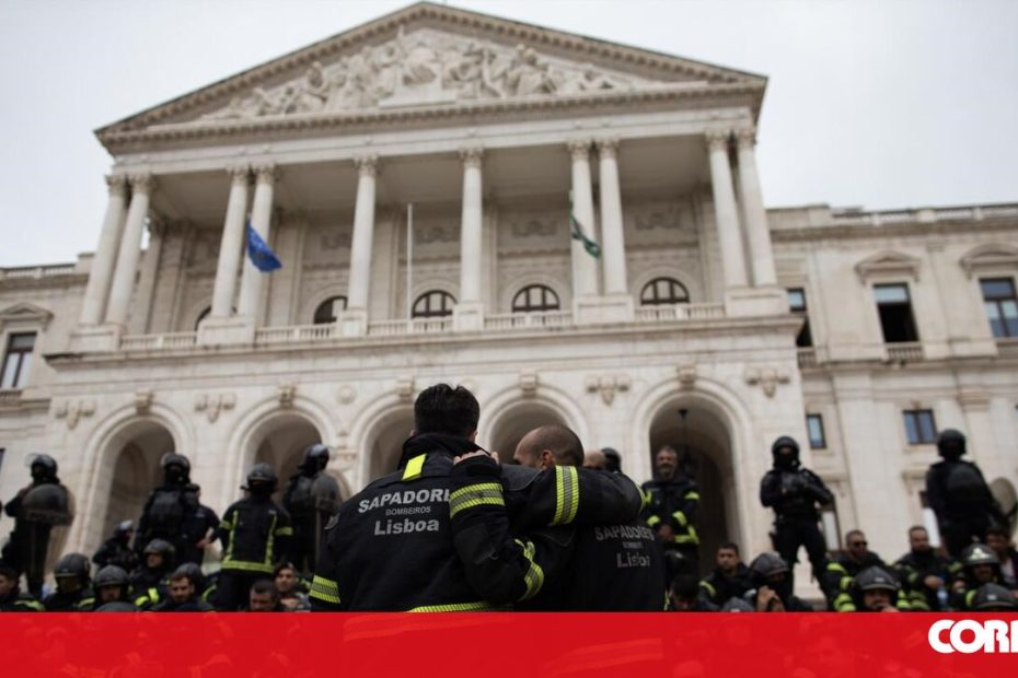 Governo apela aos sindicatos dos bombeiros para apresentarem propostas finais na sexta-feira – Política