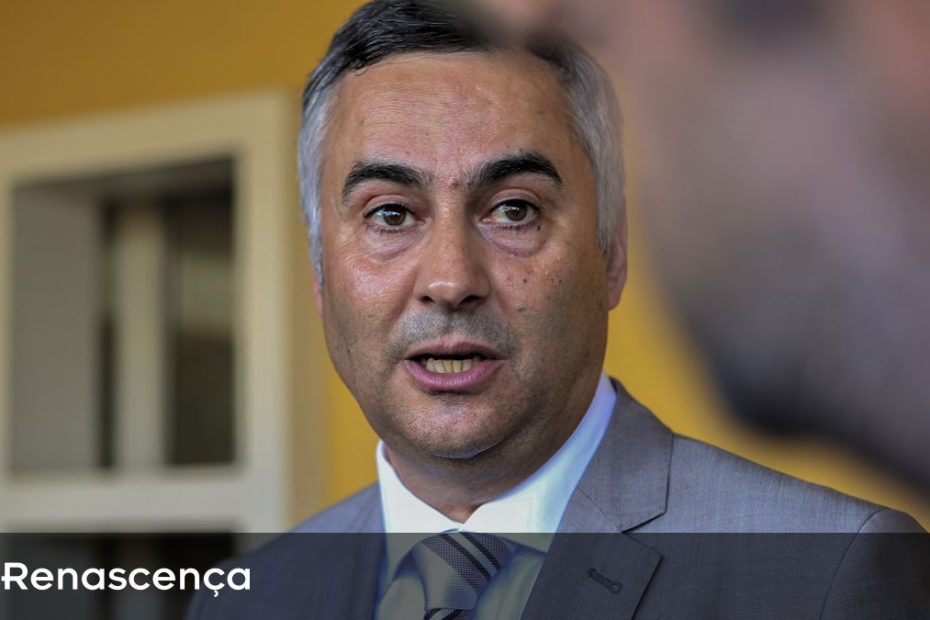 Governo e sindicatos iniciam hoje conversações sobre Código da Profissão Docente