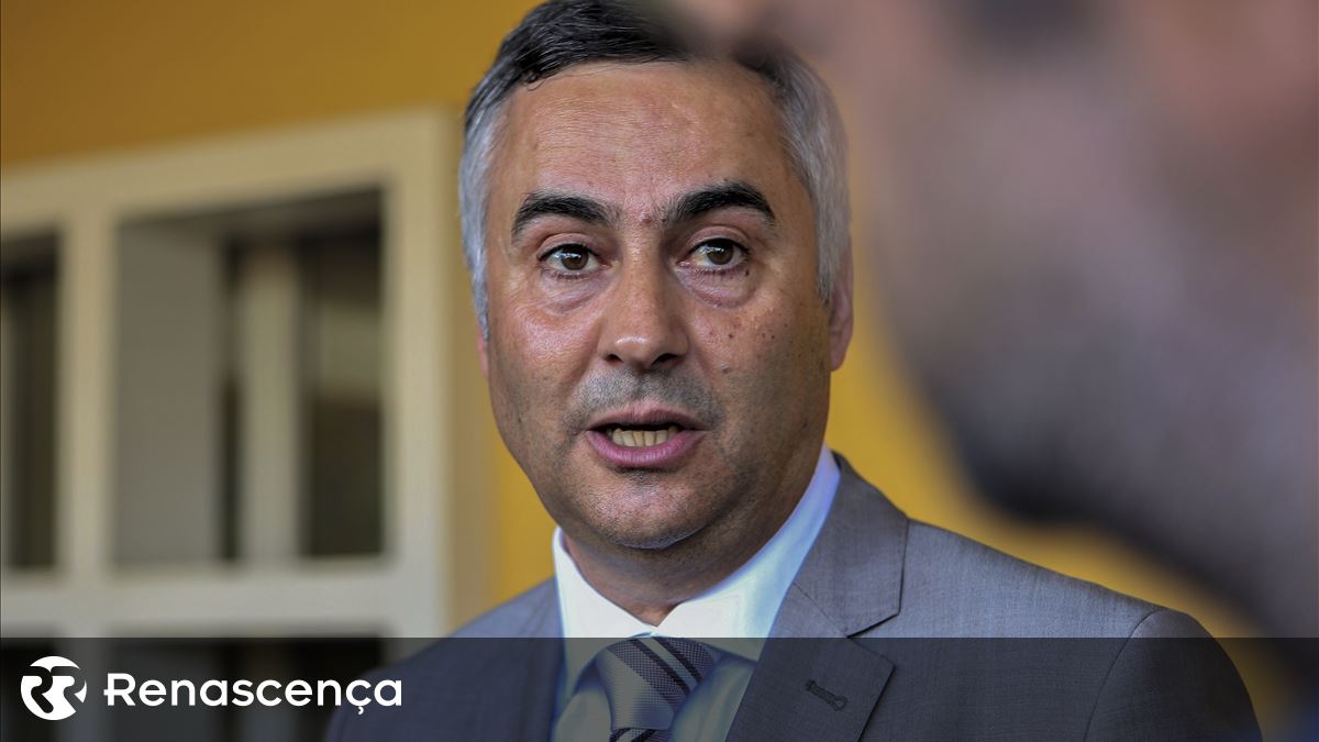 Governo e sindicatos iniciam hoje conversações sobre Código da Profissão Docente