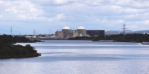 Governo espanhol sob pressão para manter a central nuclear de Almaras em funcionamento